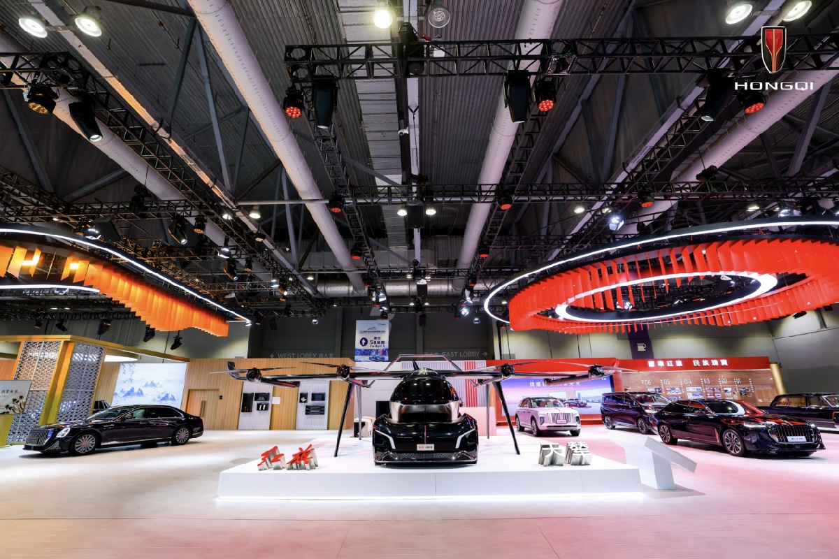 HONGQI-salon-international-automobile-chaine-approvisionnement-2025